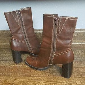 Brown leather BOOTS Size 7.5